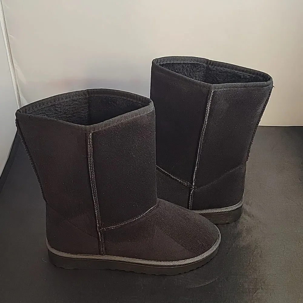 BRAND NEW SBVP PILEDLINED WEATHER SUEDE BOOTIES